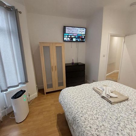 Cosy North Kensington Family Apartment For 4 Persons - Children Stay Free Лондон Екстер'єр фото