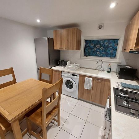 Cosy North Kensington Family Apartment For 4 Persons - Children Stay Free Лондон Екстер'єр фото