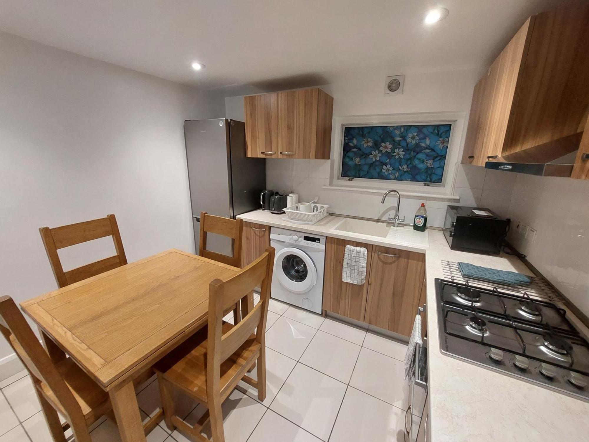 Cosy North Kensington Family Apartment For 4 Persons - Children Stay Free Лондон Екстер'єр фото